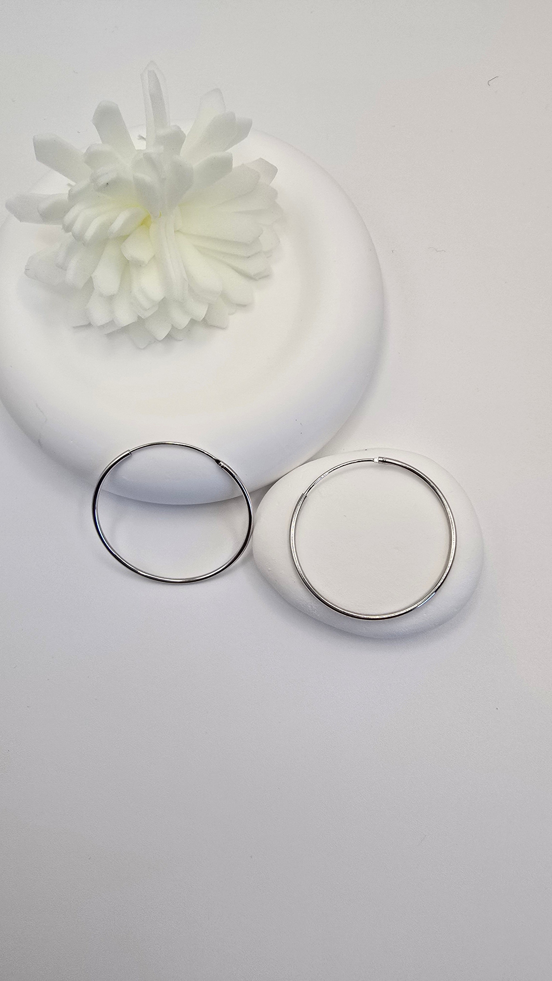 Boucles d'oreilles les minis créoles