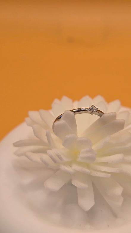 Bague solitaire d'argent